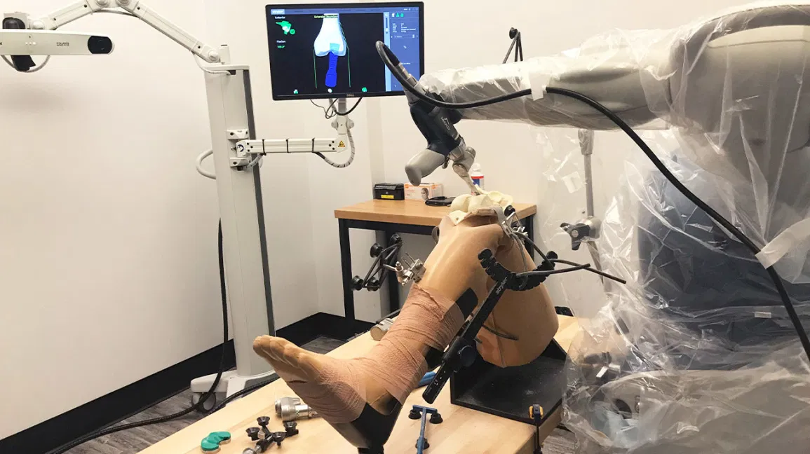 Robotic Total Knee Replacement in Pune